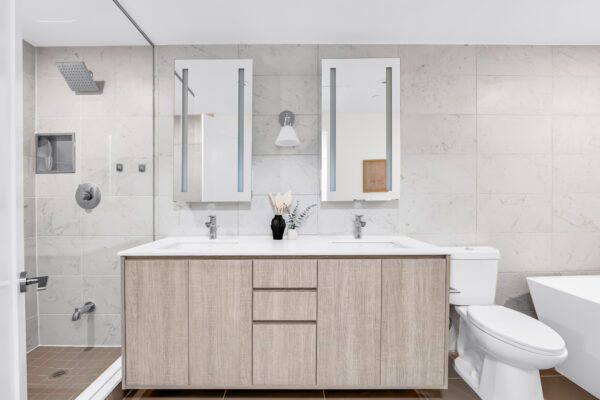 118-Merchants'-Wharf-#517-Toronto-Web-Salisbury-31