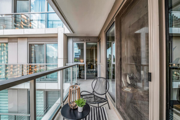 118-Merchants'-Wharf-#517-Toronto-Web-Salisbury-47