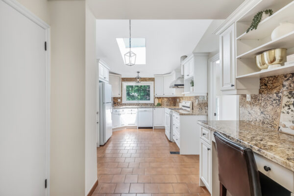 15-Ashall-Boulevard-Toronto-Web-Salisbury-25
