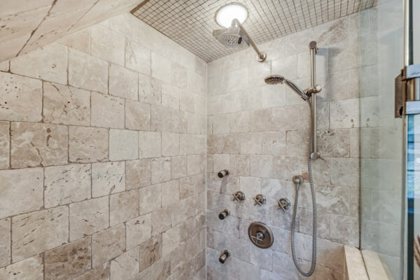 15-Ashall-Boulevard-Toronto-Web-Salisbury-39