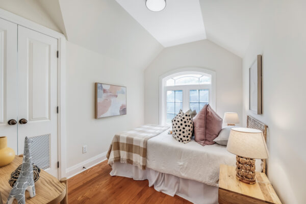15-Ashall-Boulevard-Toronto-Web-Salisbury-40