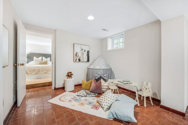 15-Ashall-Boulevard-Toronto-Web-Salisbury-48