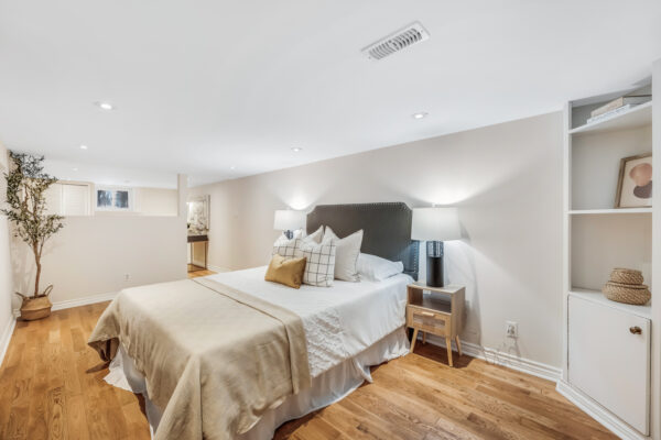 15-Ashall-Boulevard-Toronto-Web-Salisbury-51