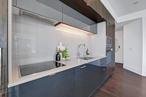15-Merchants'-Wharf-#931-Toronto-Web-Salisbury-15