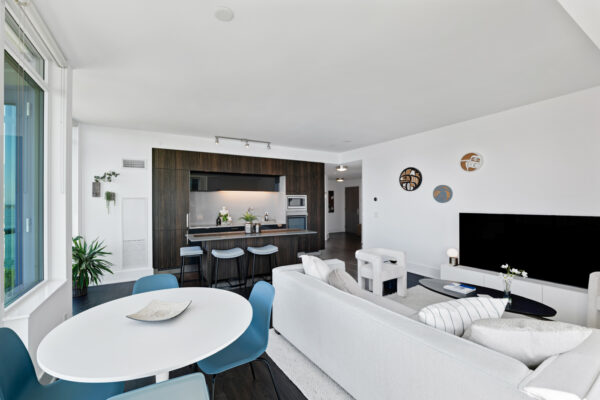 15-Merchants'-Wharf-#931-Toronto-Web-Salisbury-26