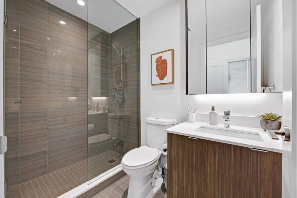 15-Merchants'-Wharf-#931-Toronto-Web-Salisbury-32