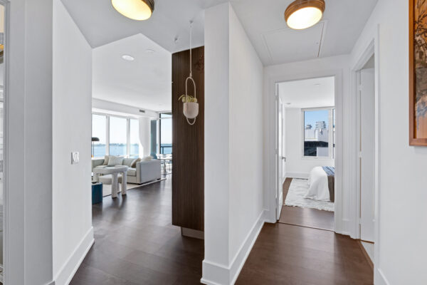 15-Merchants'-Wharf-#931-Toronto-Web-Salisbury-34