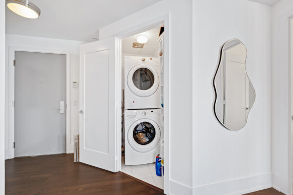 15-Merchants'-Wharf-#931-Toronto-Web-Salisbury-41