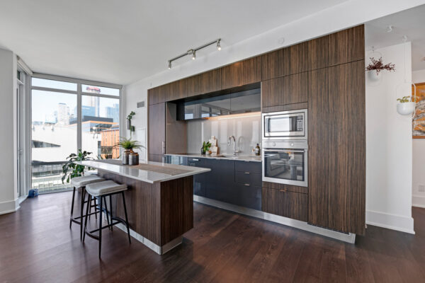 15-Merchants'-Wharf-#931-Toronto-Web-Salisbury-9