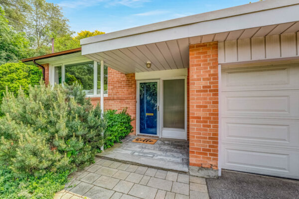 27-Fenlon-Drive-Toronto-Web-Salisbury-10