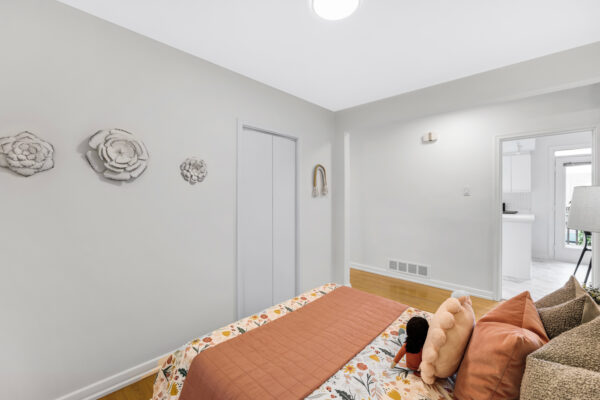 27-Fenlon-Drive-Toronto-Web-Salisbury-35