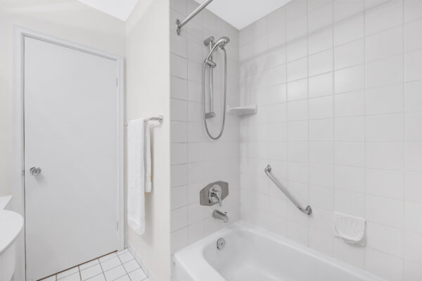 27-Fenlon-Drive-Toronto-Web-Salisbury-41