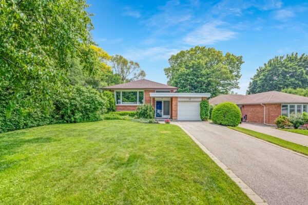 27-Fenlon-Drive-Toronto-Web-Salisbury-5