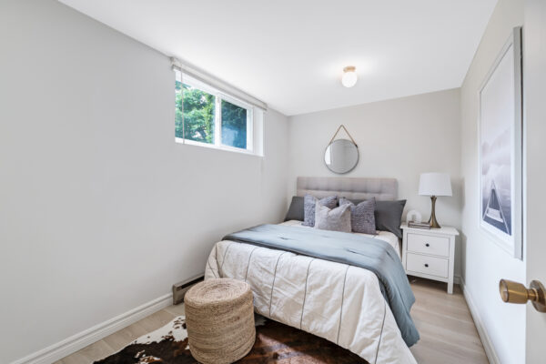 27-Fenlon-Drive-Toronto-Web-Salisbury-53