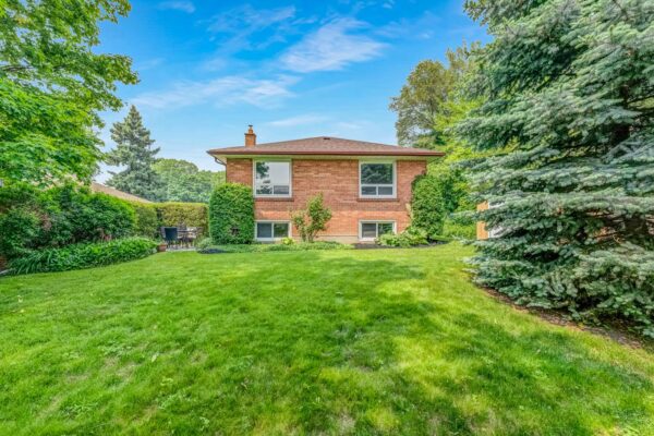 27-Fenlon-Drive-Toronto-Web-Salisbury-72