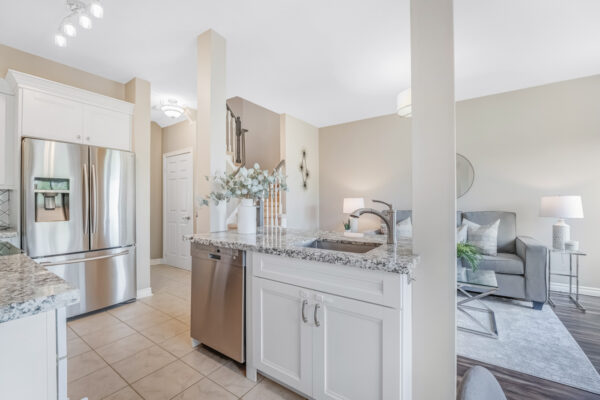 32-Arch-Brown-Court-Barrie-Web-Salisbury-18