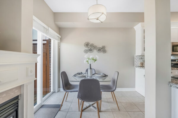 32-Arch-Brown-Court-Barrie-Web-Salisbury-22