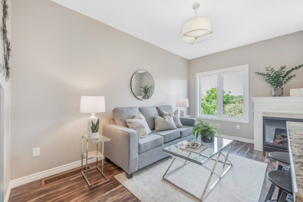 32-Arch-Brown-Court-Barrie-Web-Salisbury-23