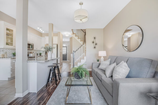32-Arch-Brown-Court-Barrie-Web-Salisbury-26