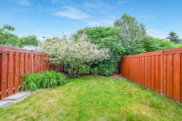 32-Arch-Brown-Court-Barrie-Web-Salisbury-64