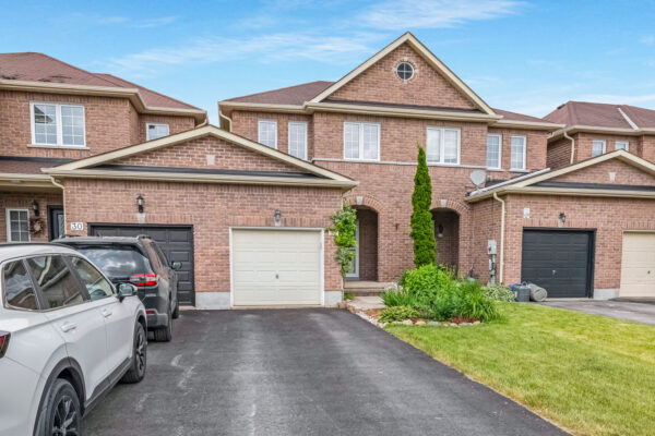 32-Arch-Brown-Court-Barrie-Web-Salisbury-7