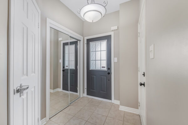 32-Arch-Brown-Court-Barrie-Web-Salisbury-9