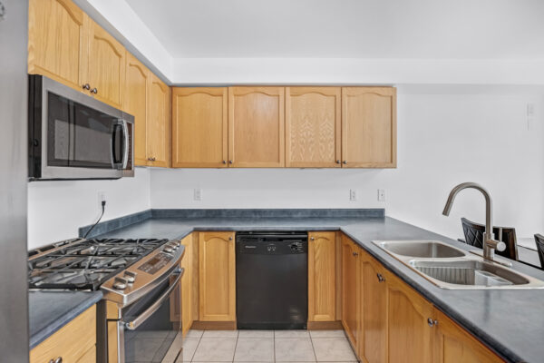 4735-Apple-Blossom-Circle-Mississauga-Web-Salisbury-20