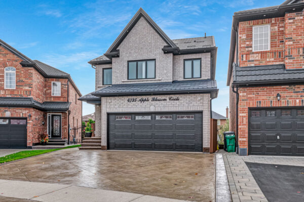 4735-Apple-Blossom-Circle-Mississauga-Web-Salisbury-6