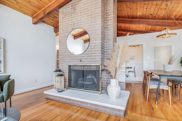 6-Lynn-Gate-Crescent-Toronto-Web-Salisbury-16