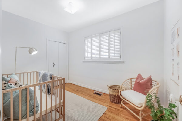 6-Lynn-Gate-Crescent-Toronto-Web-Salisbury-35