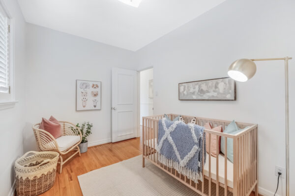 6-Lynn-Gate-Crescent-Toronto-Web-Salisbury-36