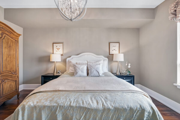 662-Sheppard-Avenue-East-#1704-Toronto-Web-Salisbury-28