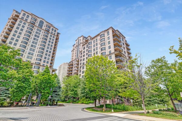 662-Sheppard-Avenue-East-#1704-Toronto-Web-Salisbury-3