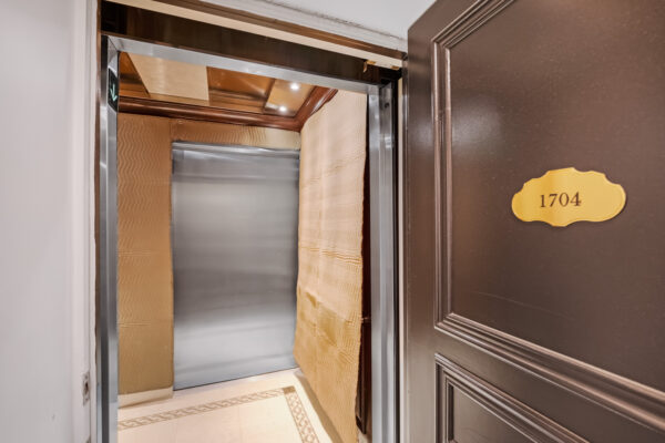 662-Sheppard-Avenue-East-#1704-Toronto-Web-Salisbury-5