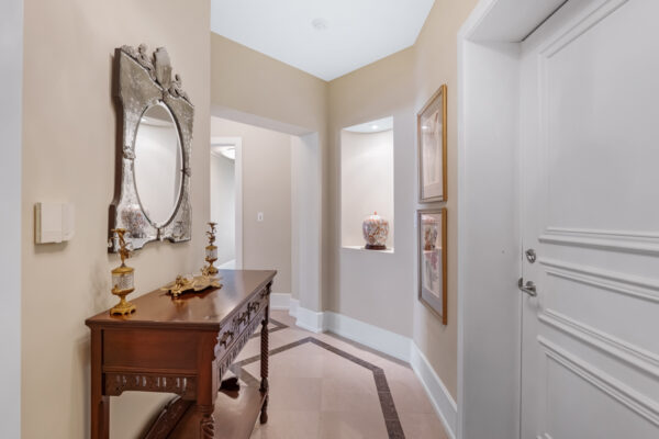662-Sheppard-Avenue-East-#1704-Toronto-Web-Salisbury-7