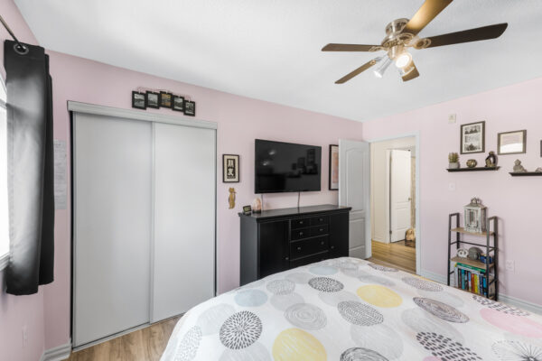135-Sydenham-Wells-#6-Barrie-Web-Salisbury-26