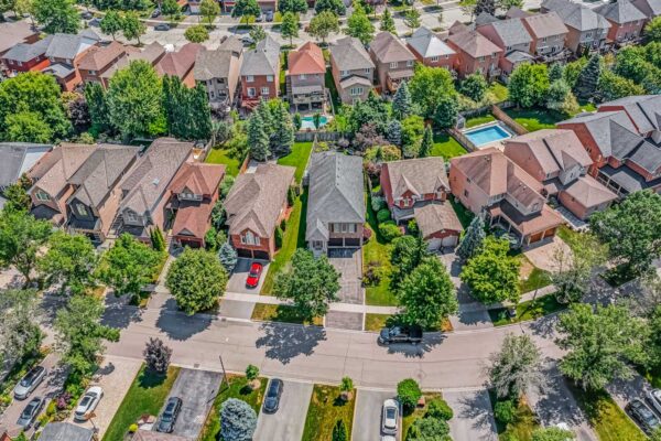 161-Deerglen-Terrace-Aurora-Web-Salisbury-1