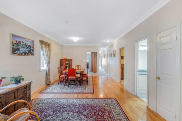 161-Deerglen-Terrace-Aurora-Web-Salisbury-14