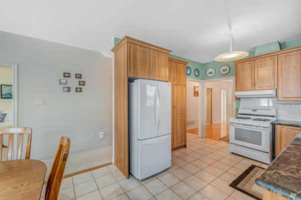 161-Deerglen-Terrace-Aurora-Web-Salisbury-20
