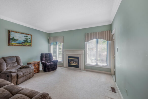 161-Deerglen-Terrace-Aurora-Web-Salisbury-26