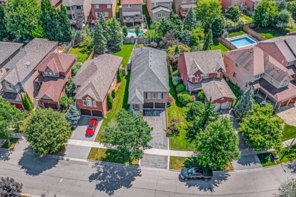161-Deerglen-Terrace-Aurora-Web-Salisbury-3