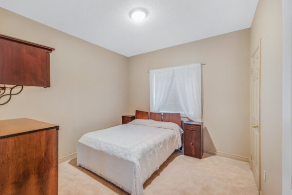 161-Deerglen-Terrace-Aurora-Web-Salisbury-35