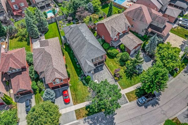 161-Deerglen-Terrace-Aurora-Web-Salisbury-4