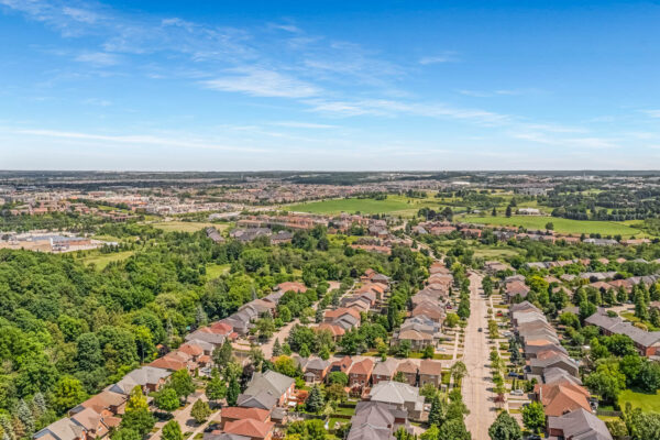 161-Deerglen-Terrace-Aurora-Web-Salisbury-49