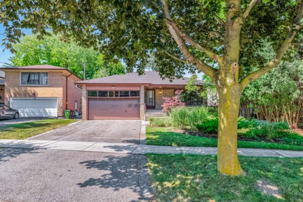 24-Ealing-Drive-Toronto-Web-Salisbury-5