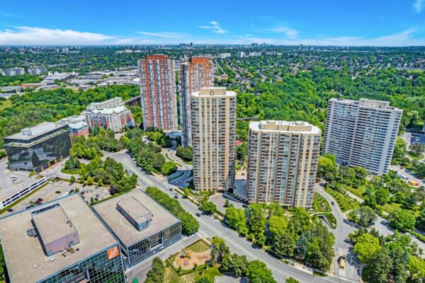 3-Concorde-Place-#3003-Toronto-Web-Salisbury-1