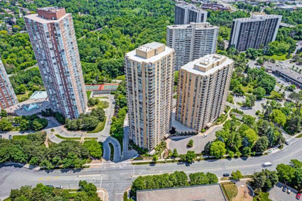 3-Concorde-Place-#3003-Toronto-Web-Salisbury-2