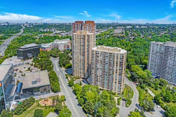 3-Concorde-Place-#3003-Toronto-Web-Salisbury-3