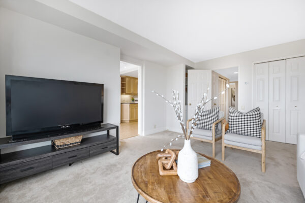 3-Concorde-Place-#3003-Toronto-Web-Salisbury-35