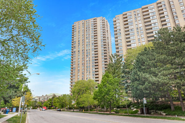 3-Concorde-Place-#3003-Toronto-Web-Salisbury-4